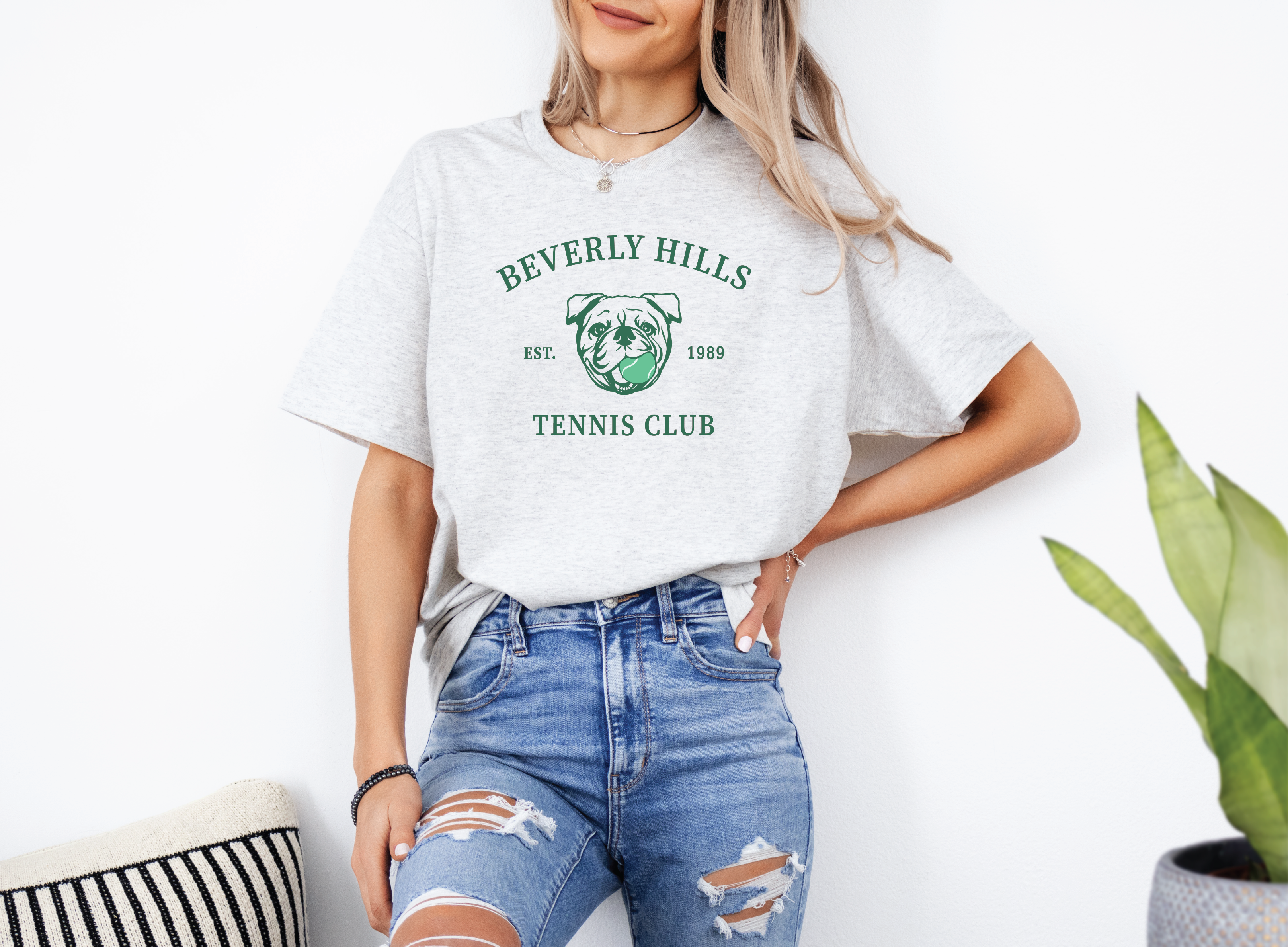 BevHills_TennisClub_green_mockupmodel.png